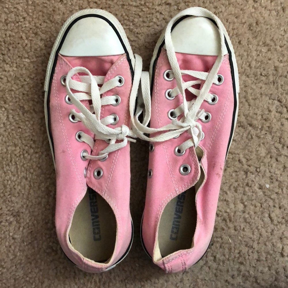 Pink converse